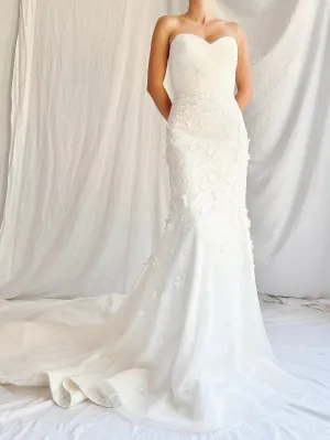 Azul Strapless Tulle Wedding Gown - S/6