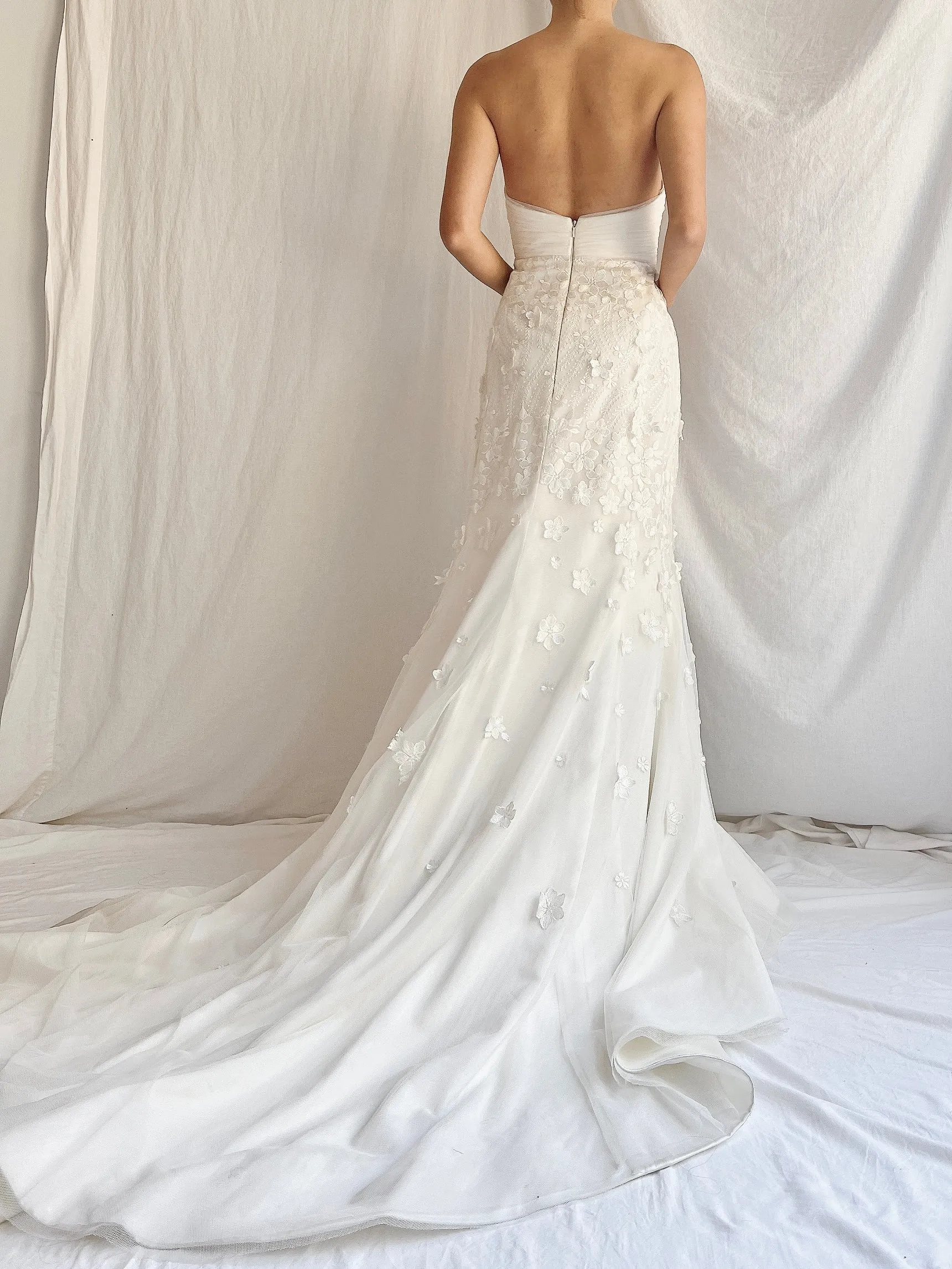 Azul Strapless Tulle Wedding Gown - S/6
