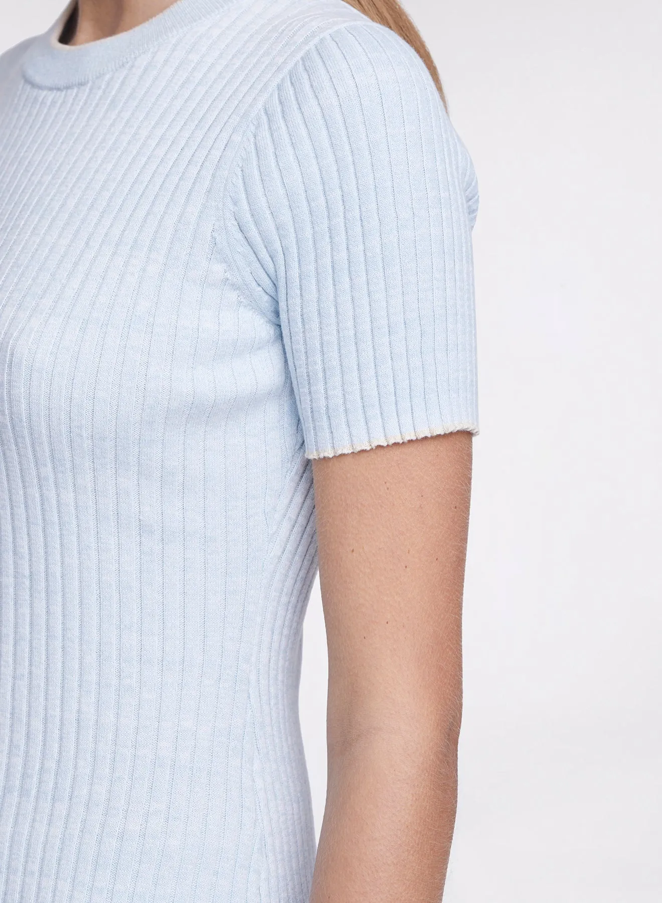 BEBE TOP (POLAR W/ MALT TRIM)