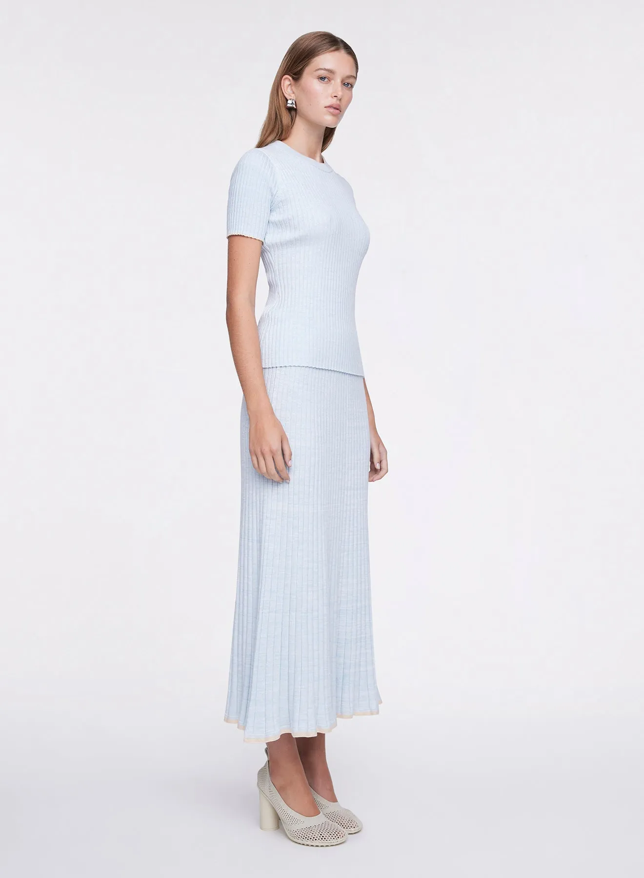 BEBE TOP (POLAR W/ MALT TRIM)