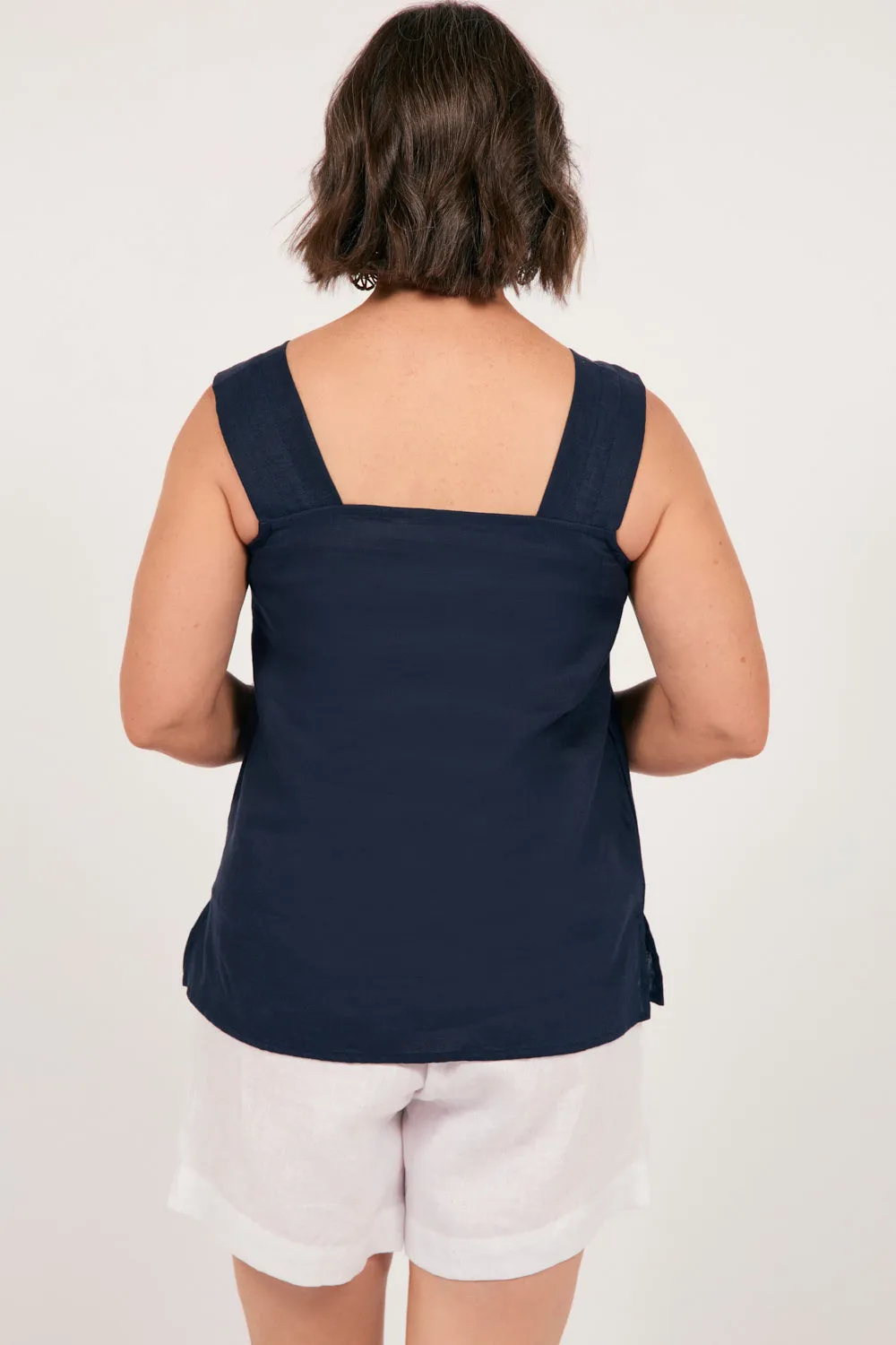 Bec Linen Top in Navy