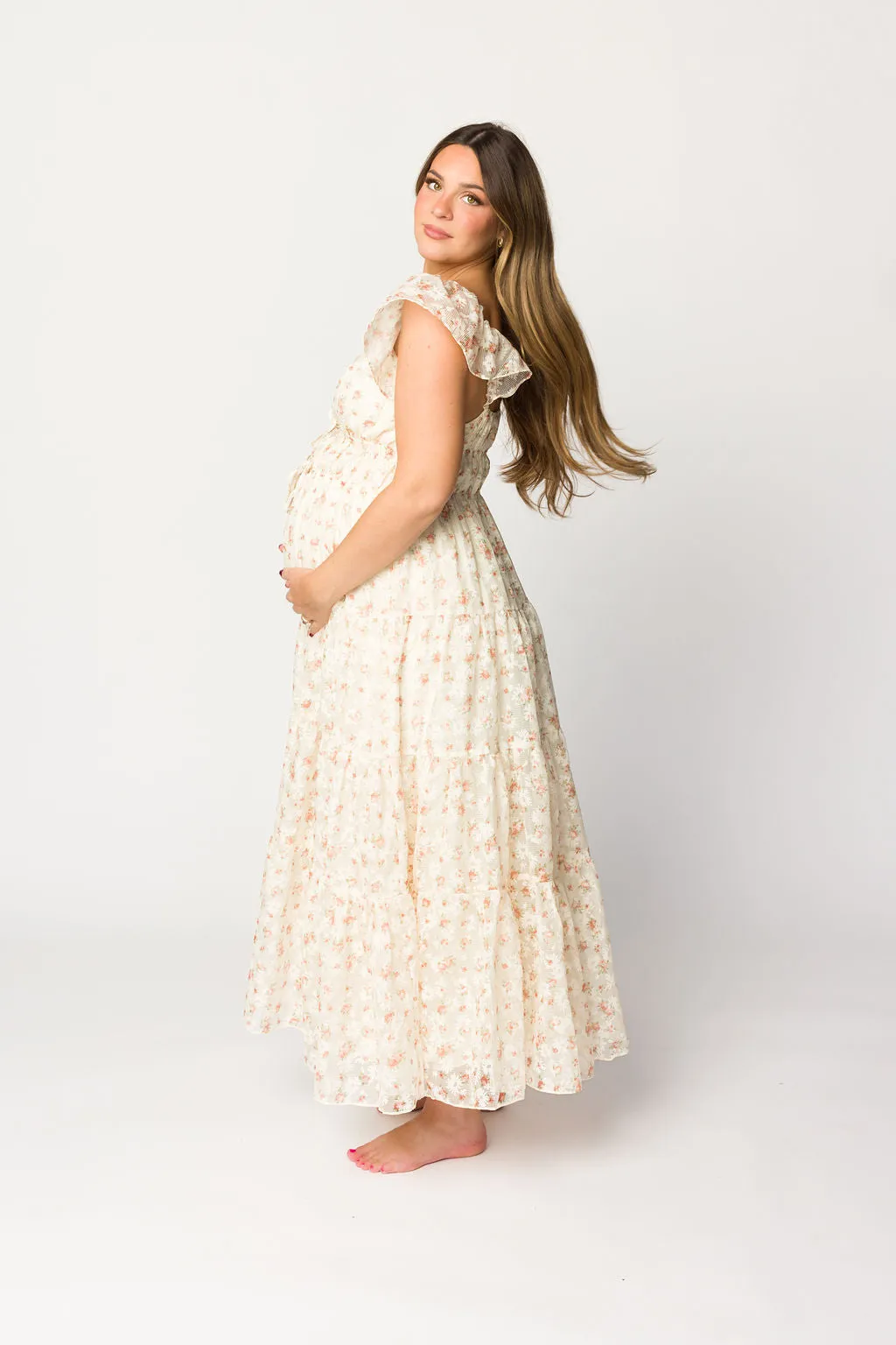 Charming Floral & Gingham Ruffled Maxi Dress in Cream/Peach Floral
