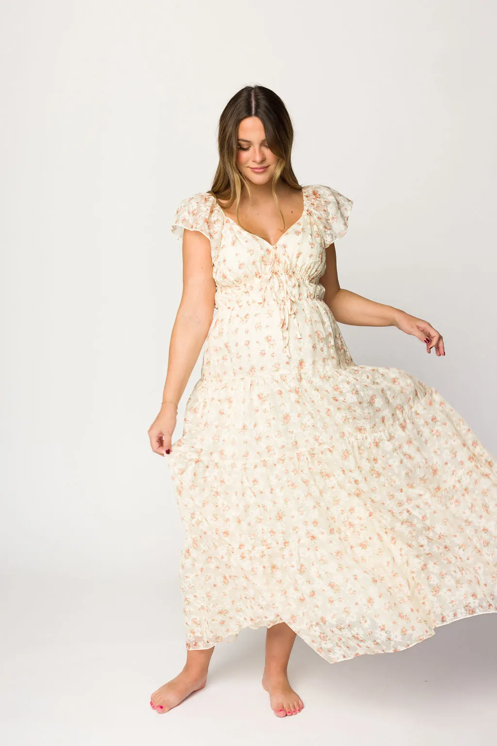 Charming Floral & Gingham Ruffled Maxi Dress in Cream/Peach Floral