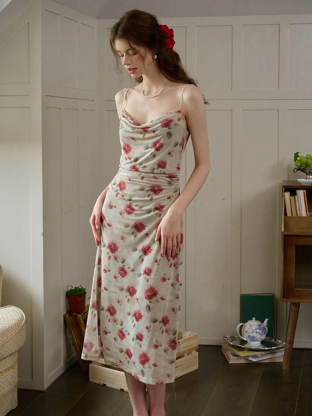 【Final Sale】Kaia Romantic Rose Print Slim Fit Slip Dress