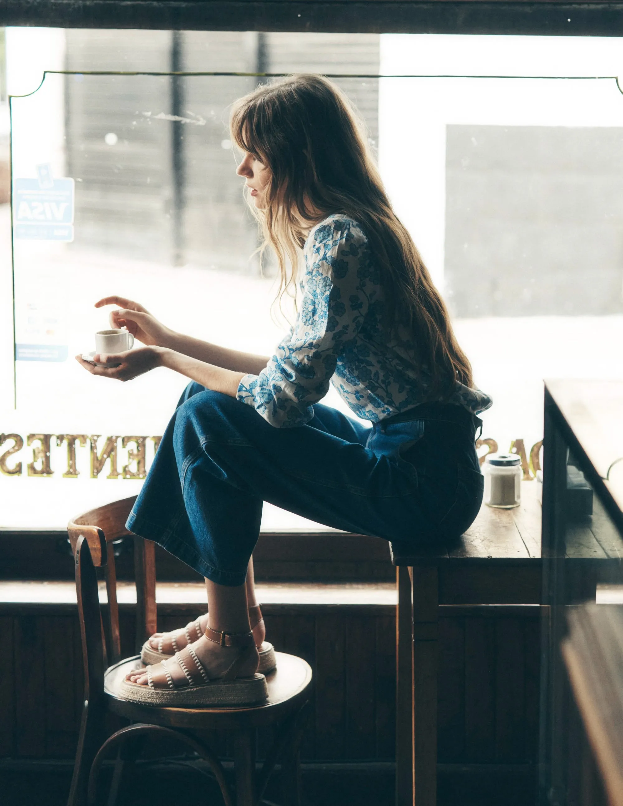 Grace Linen Top-Ivory. Trailling Yarrow