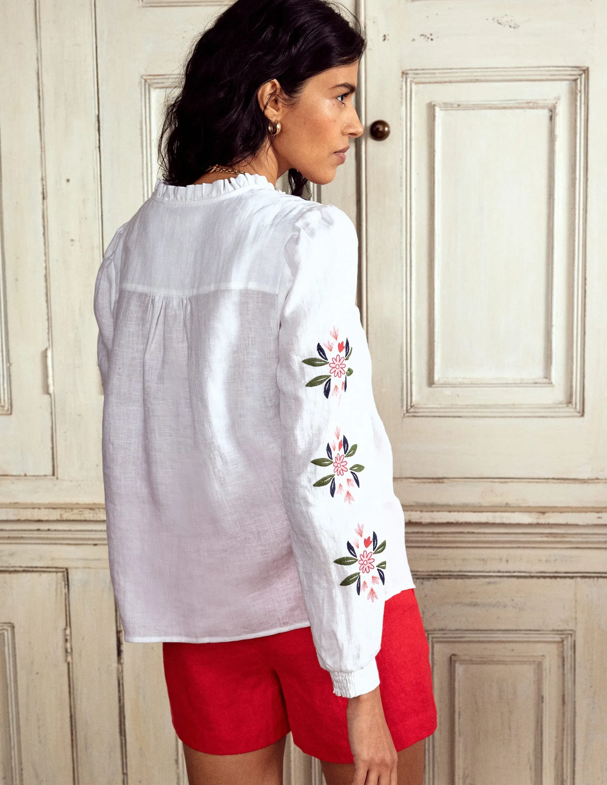 Grace Linen Top-White. Cheetah