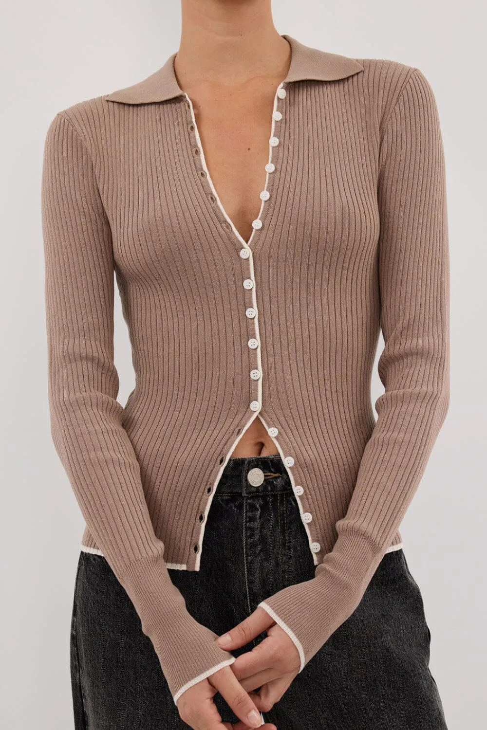 LEONIE LATTE POLO KNIT TOP