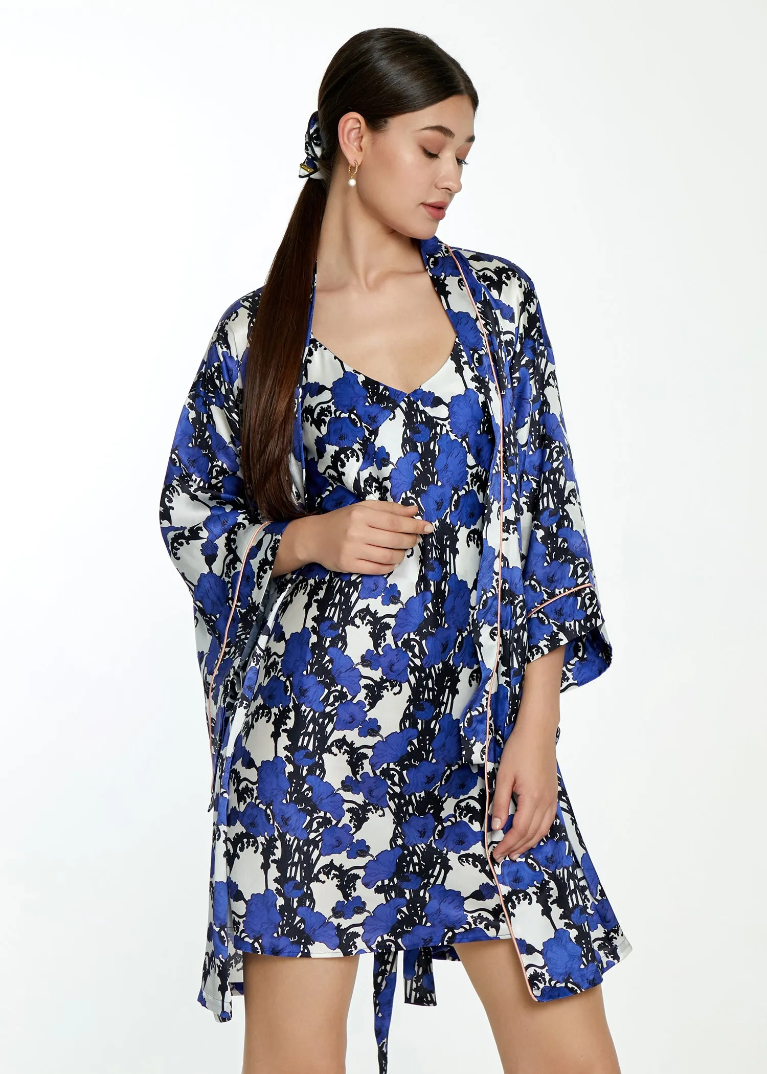 Papaver Dressing Gown