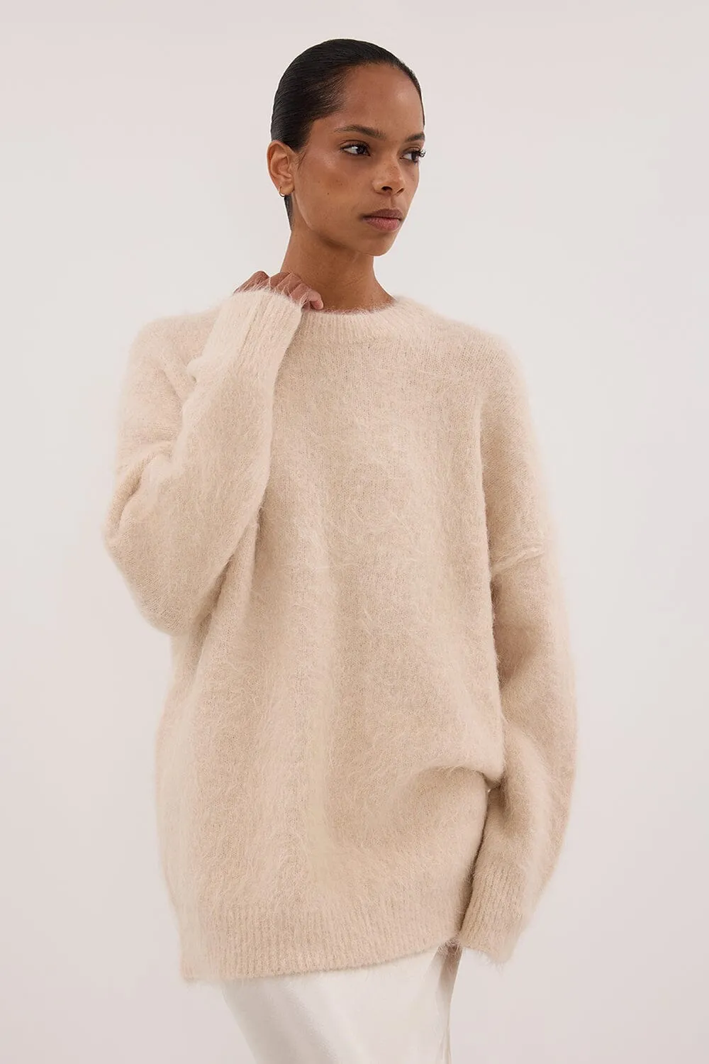 SALMA CREAM LONGLINE JUMPER