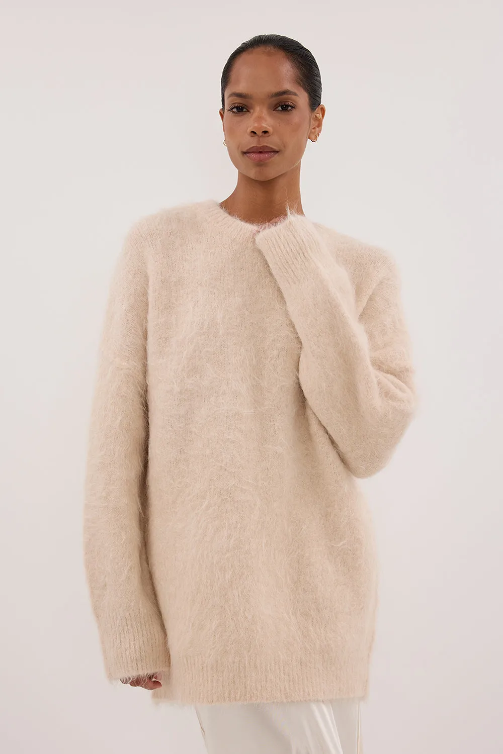 SALMA CREAM LONGLINE JUMPER
