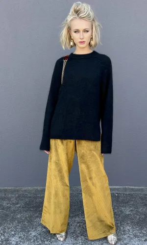 Second Female Black Crew Raglan Jumper