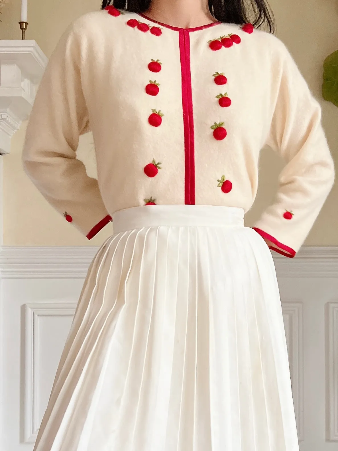 Vintage Cherry Embroidered Cardigan - S/M