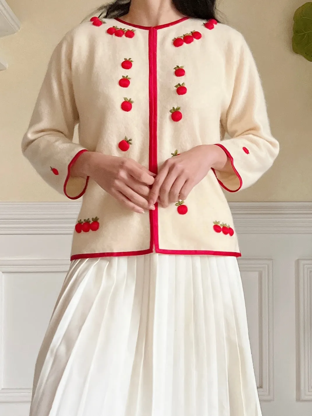 Vintage Cherry Embroidered Cardigan - S/M