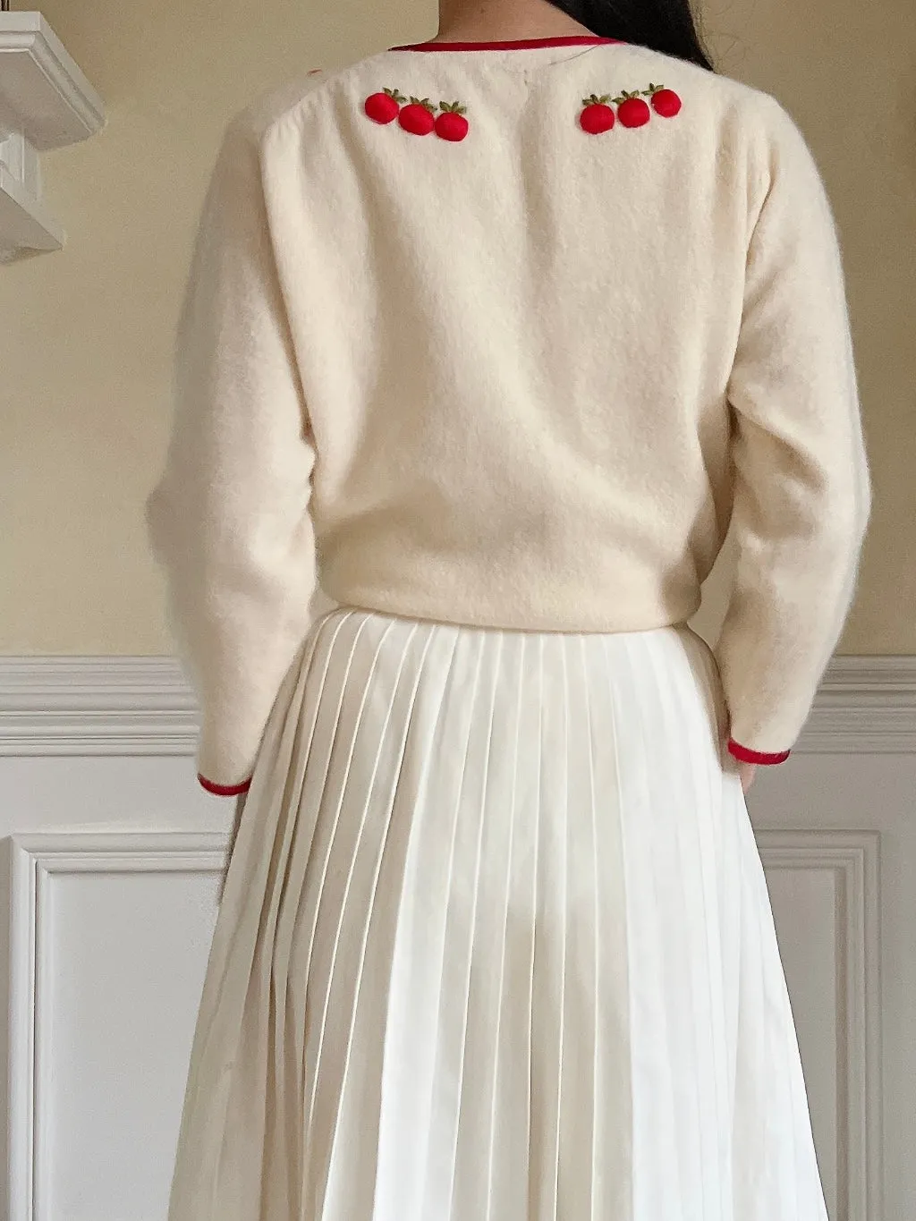 Vintage Cherry Embroidered Cardigan - S/M