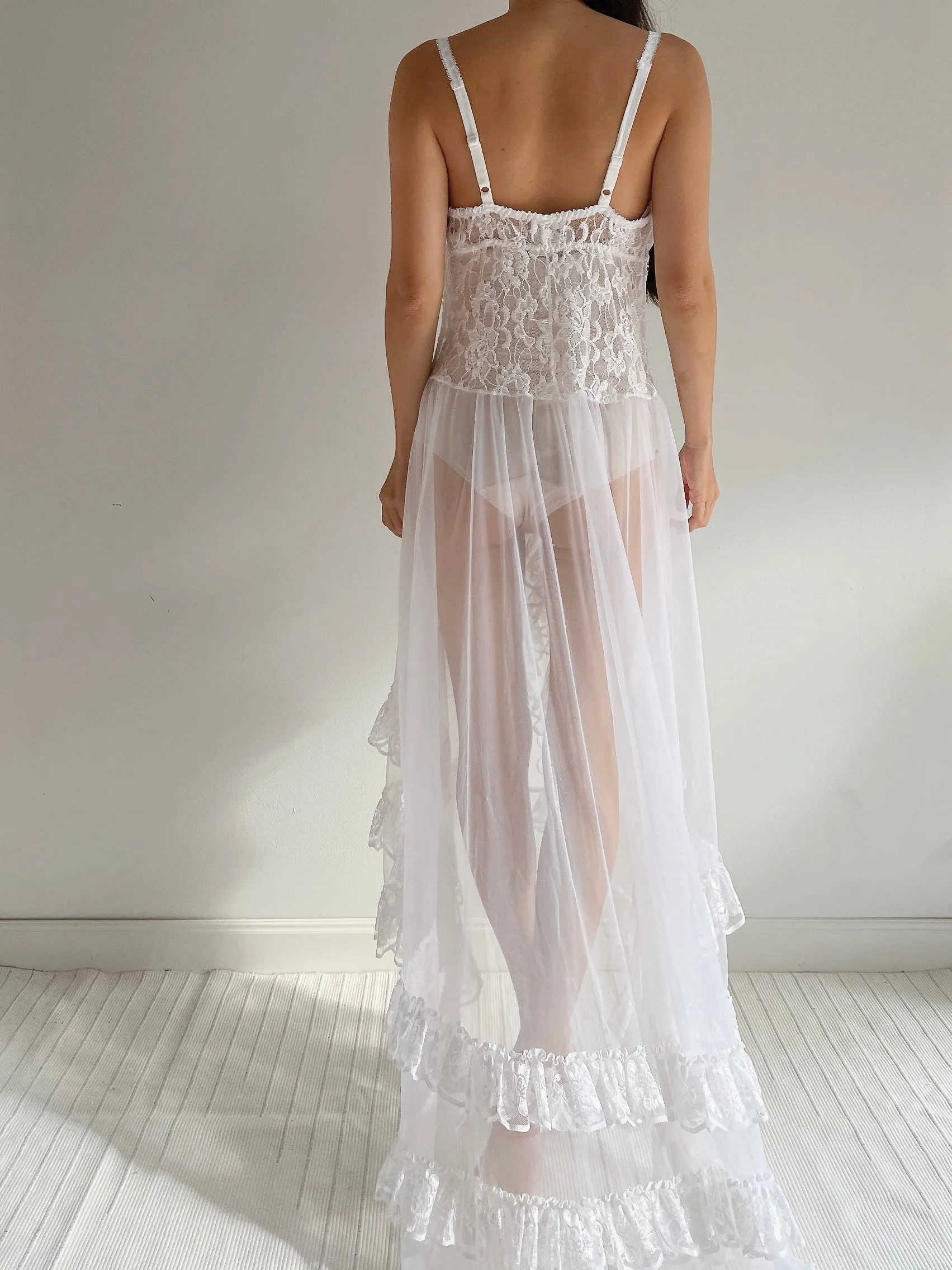 Vintage Ivory/White Lace Negligee - M