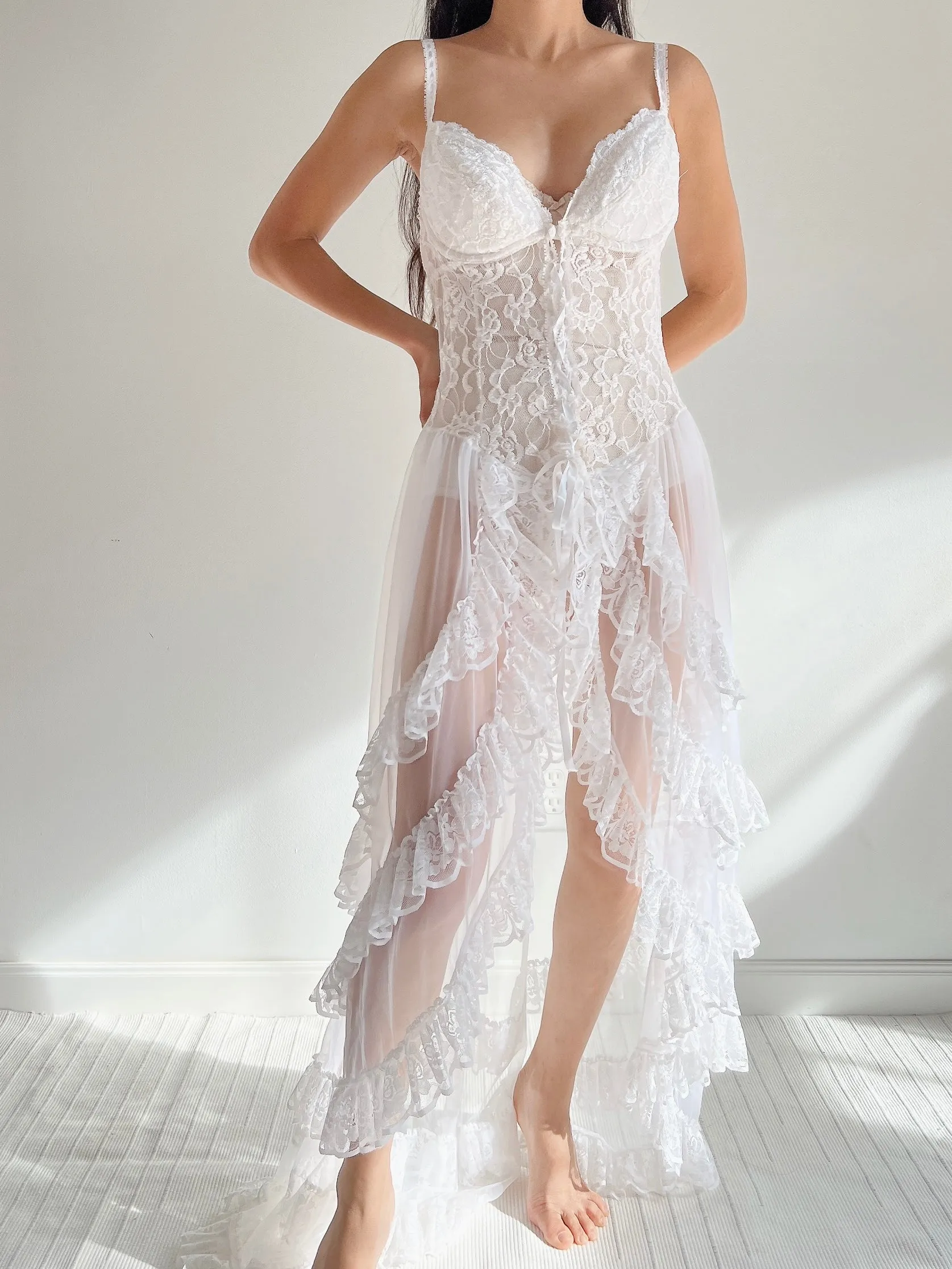 Vintage Ivory/White Lace Negligee - M